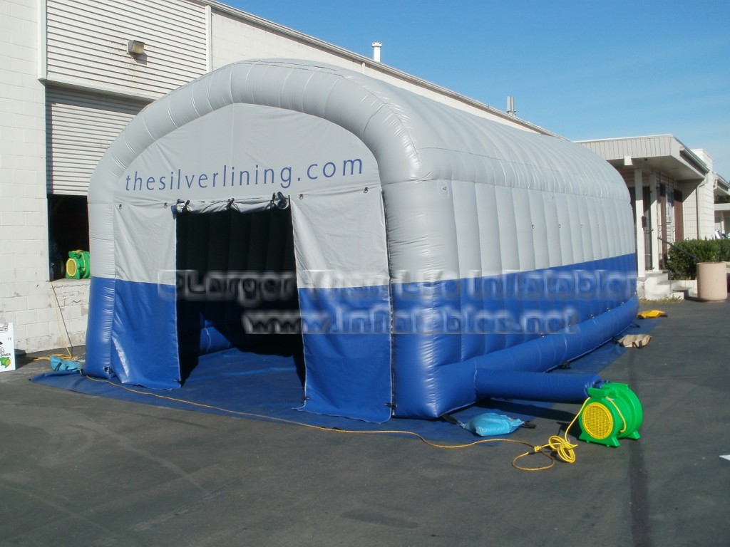 Inflatable garage
